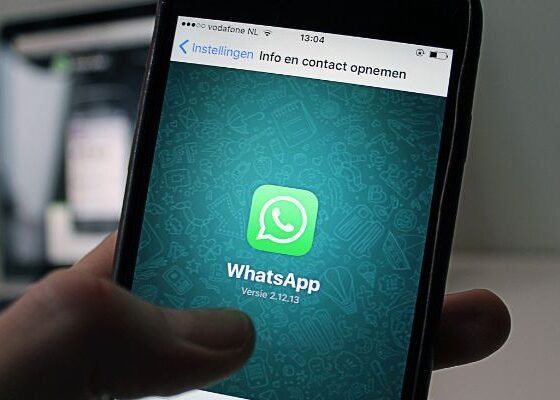 How to Watch someone’s WhatsApp without letting them know?